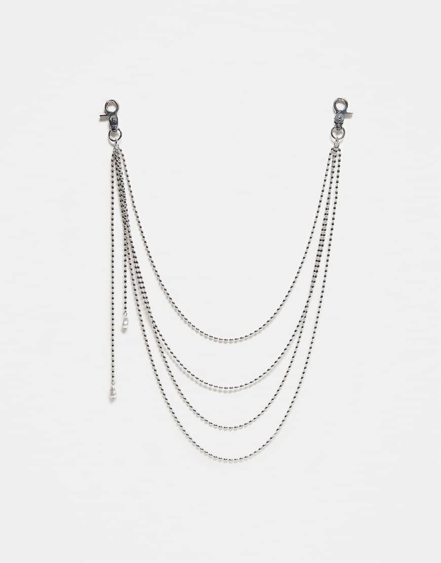 ASOS DESIGN - 4-reihige, drapierte Jeanskette in Silberoptik mit Kugeln und Perlendetails von ASOS DESIGN