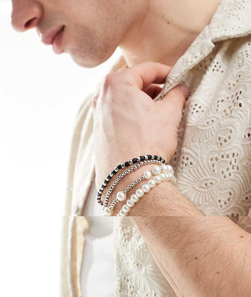 ASOS DESIGN - 4er-Pack mehrfarbige Festival-Armbänder mit Kunstperlen-Bunt ASOS DESIGN - 4er-Pack mehrfarbige Festival-Armbänder mit Kunstperlen-Bunt von ASOS DESIGN