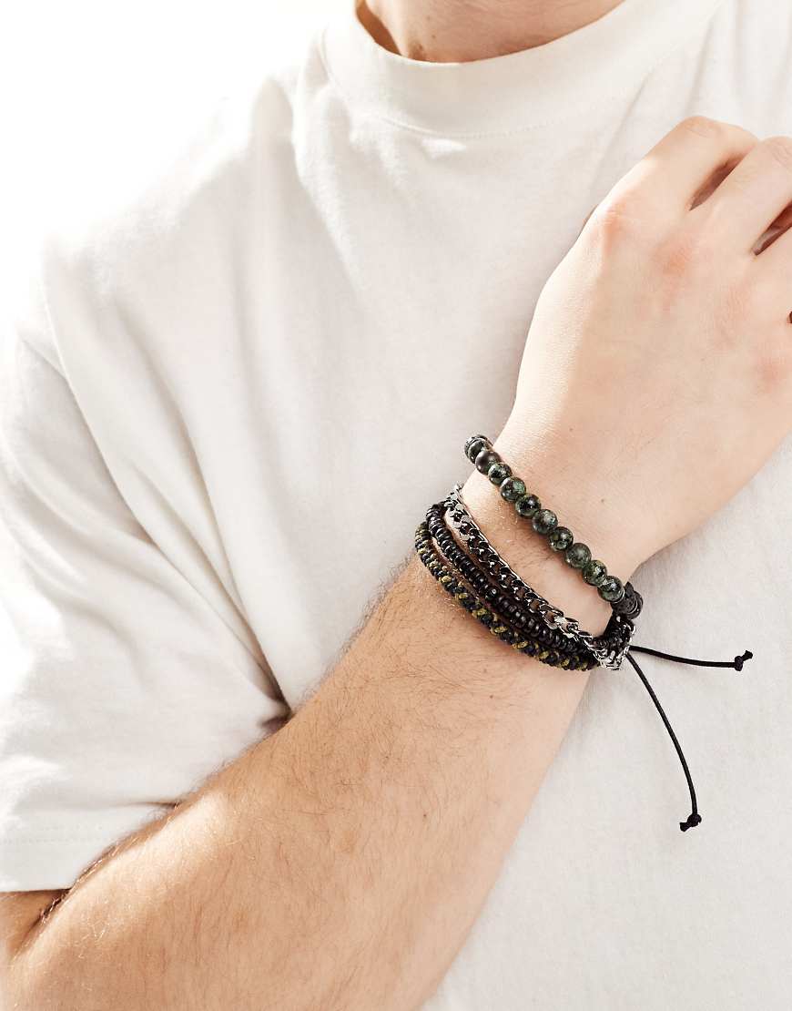 ASOS DESIGN - 4er-Pack Festival-Armbänder mit mehrfarbigem Perlendesign-Schwarz von ASOS DESIGN