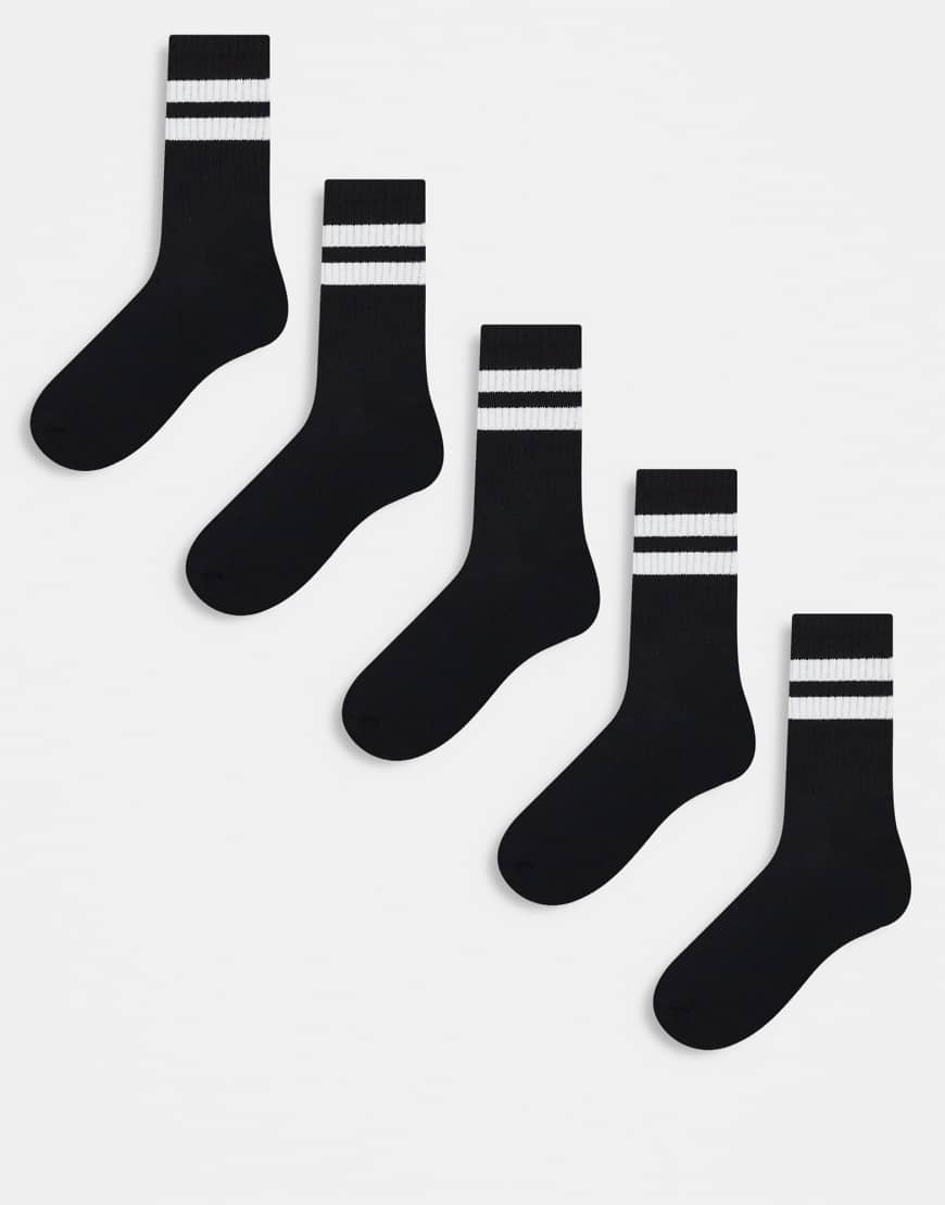 ASOS DESIGN - 5er-Pack Sportsocken in Schwarz mit Streifen in Weiß von ASOS DESIGN