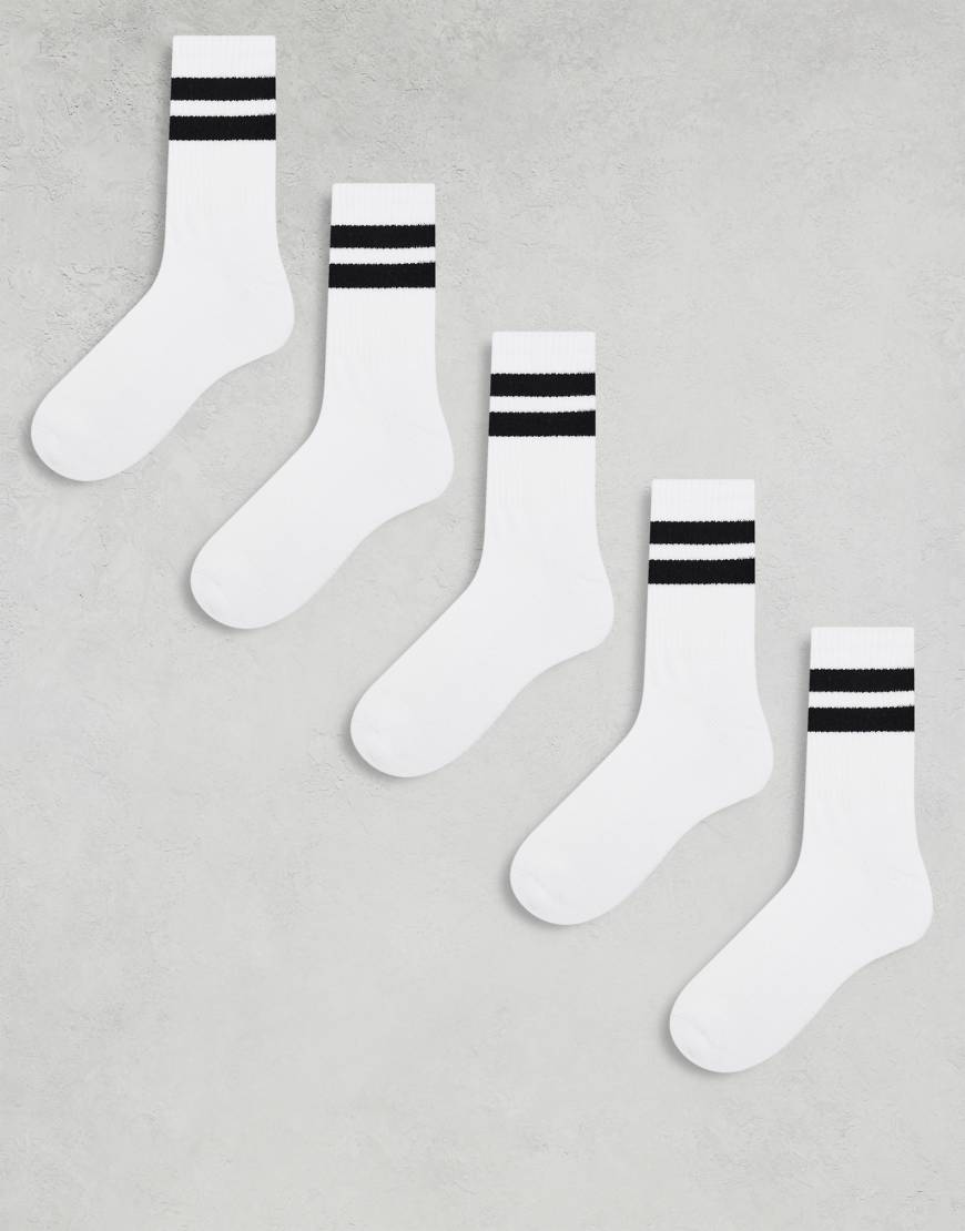 ASOS DESIGN - 5er-Pack Sportsocken in Weiß mit schwarzen Streifen von ASOS DESIGN