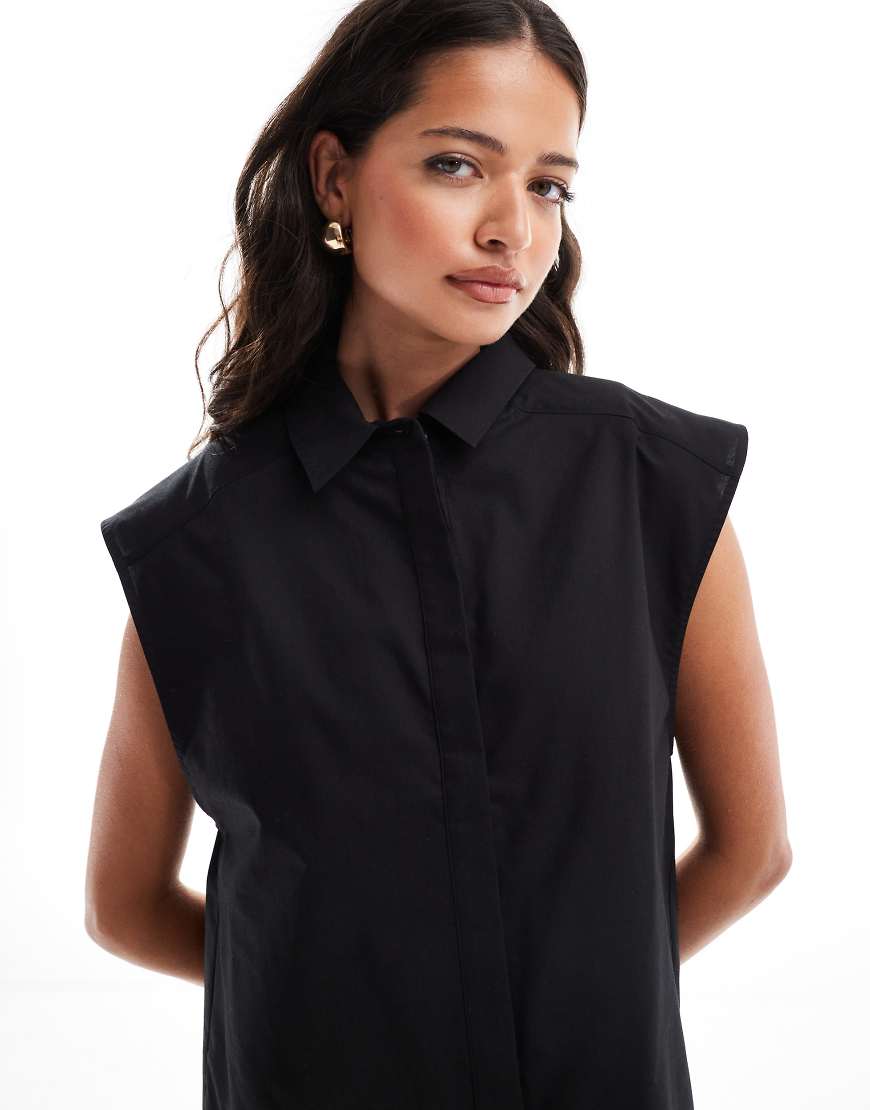 ASOS DESIGN - Ärmellose Hemdbluse in Schwarz von ASOS DESIGN