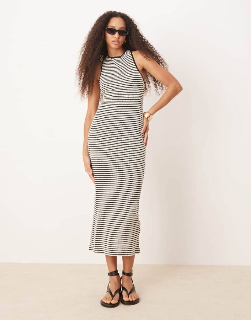 ASOS DESIGN - Ärmelloses, schwarz-weiß gestreiftes Häkel-Midikleid mit elastischer Rückenpartie-Bunt ASOS DESIGN - Ärmelloses, schwarz-weiß gestreiftes Häkel-Midikleid mit elastischer Rückenpartie-Bunt von ASOS DESIGN