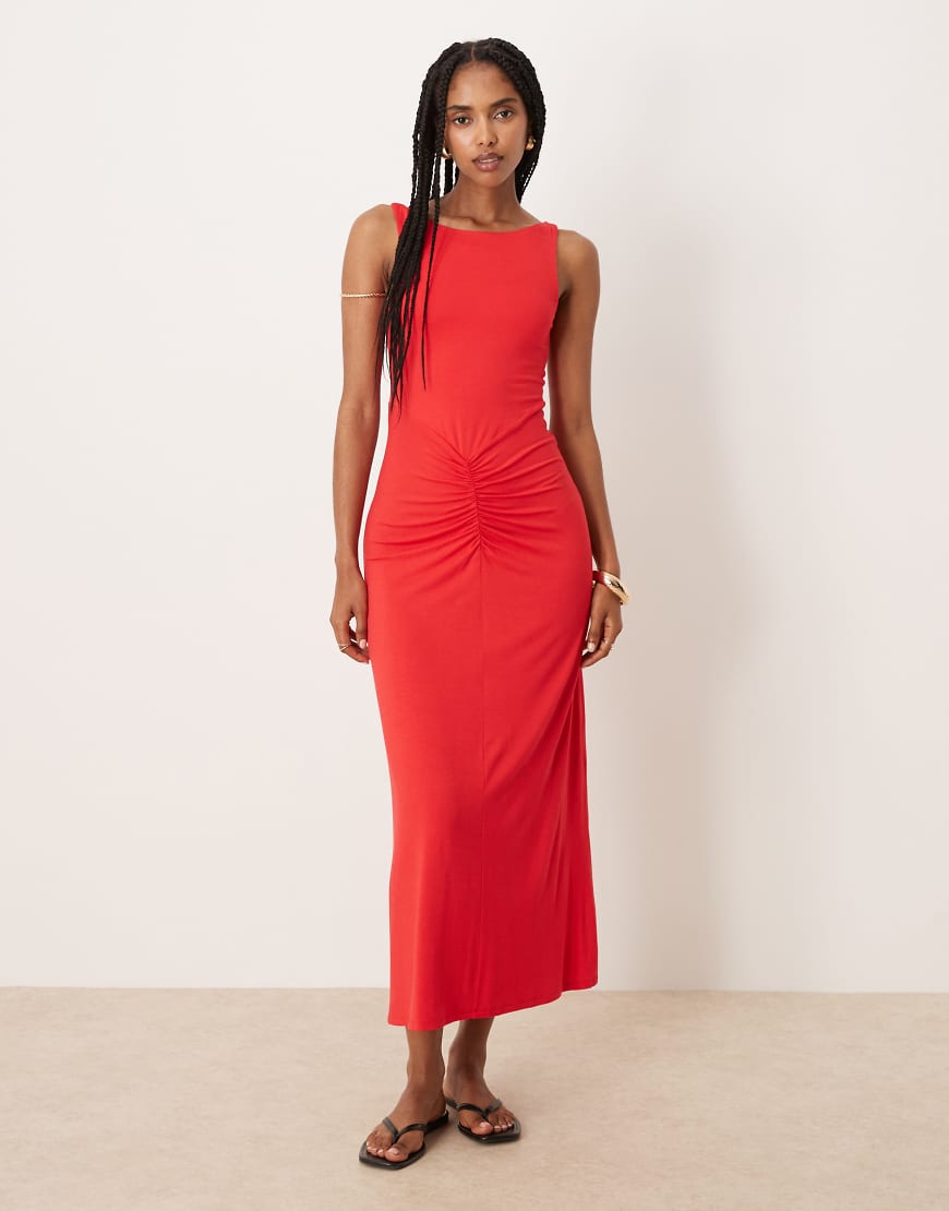 ASOS DESIGN - Ärmelloses Maxikleid in Rot mit geraffter Vorderseite und U-Boot-Ausschnitt ASOS DESIGN - Ärmelloses Maxikleid in Rot mit geraffter Vorderseite und U-Boot-Ausschnitt von ASOS DESIGN