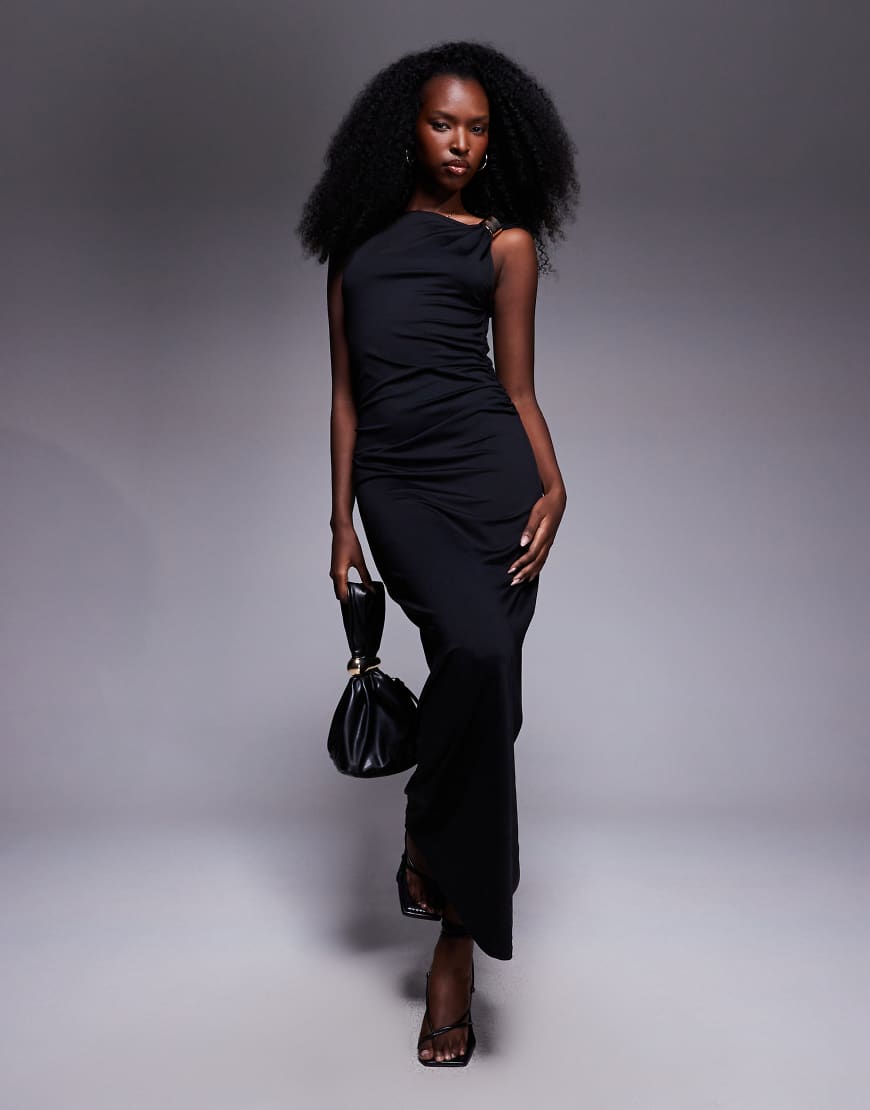 ASOS DESIGN - Ärmelloses Maxikleid in Schwarz mit Metallbesatz von ASOS DESIGN