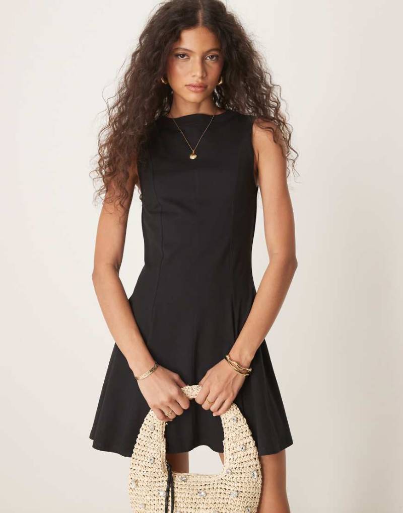 ASOS DESIGN - Ärmelloses Mini-Sommerkleid aus Baumwolle in Schwarz von ASOS DESIGN