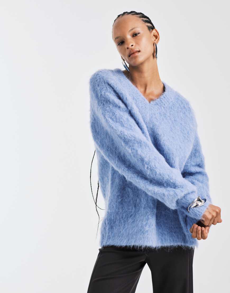 ASOS DESIGN - Angerauter Oversize-Pullover aus Alpaka in Blau ASOS DESIGN - Angerauter Oversize-Pullover aus Alpaka in Blau von ASOS DESIGN