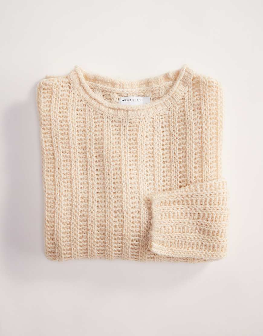 ASOS DESIGN - Angerauter Oversize-Strickpullover aus weitmaschigem Rippstrick in Cremeweiß-Neutral von ASOS DESIGN