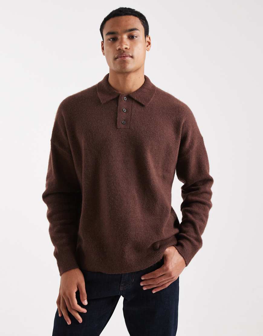 ASOS DESIGN - Angerauter Oversize-Strickpullover in Braun mit Polo-Kragen-Brown ASOS DESIGN - Angerauter Oversize-Strickpullover in Braun mit Polo-Kragen-Brown von ASOS DESIGN