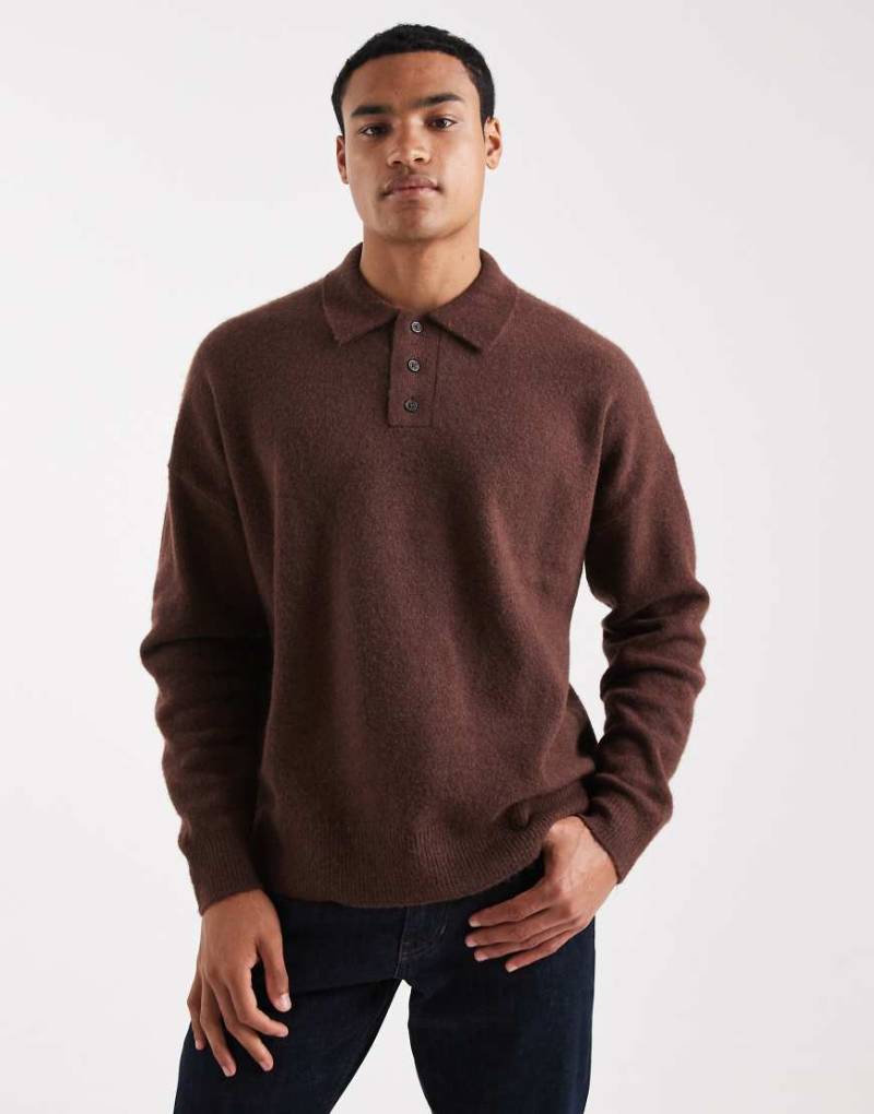 ASOS DESIGN - Angerauter Oversize-Strickpullover in Braun mit Polo-Kragen-Brown von ASOS DESIGN