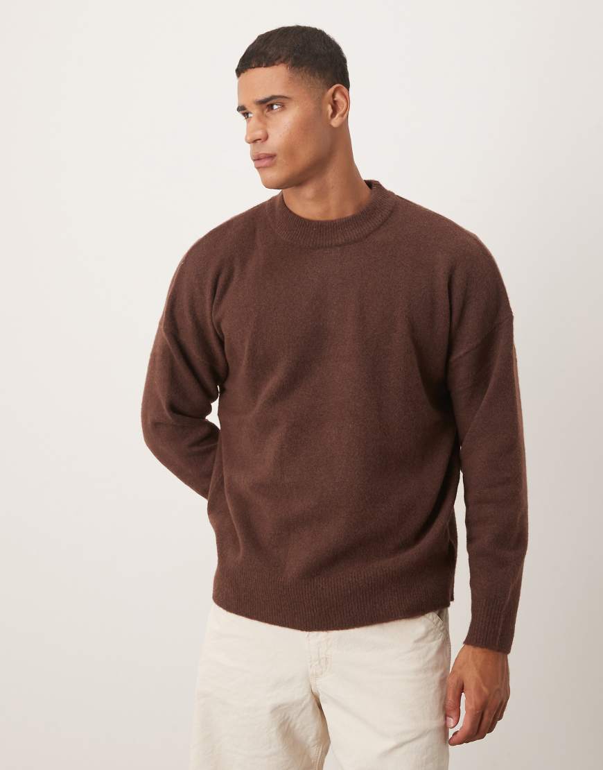ASOS DESIGN - Angerauter Oversize-Strickpullover in Braun mit Rundhalsausschnitt-Brown ASOS DESIGN - Angerauter Oversize-Strickpullover in Braun mit Rundhalsausschnitt-Brown von ASOS DESIGN