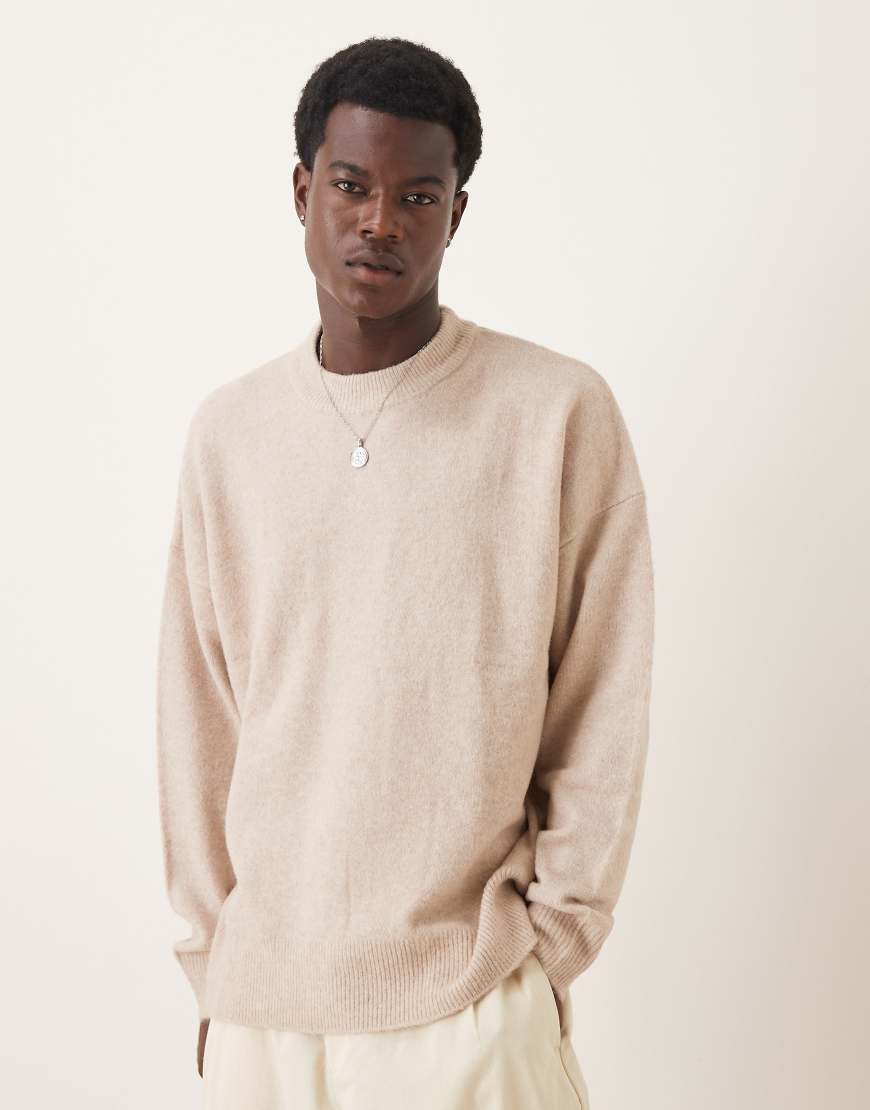 ASOS DESIGN - Angerauter Oversize-Strickpullover in Steinbeige mit Rundhalsausschnitt-Neutral ASOS DESIGN - Angerauter Oversize-Strickpullover in Steinbeige mit Rundhalsausschnitt-Neutral von ASOS DESIGN