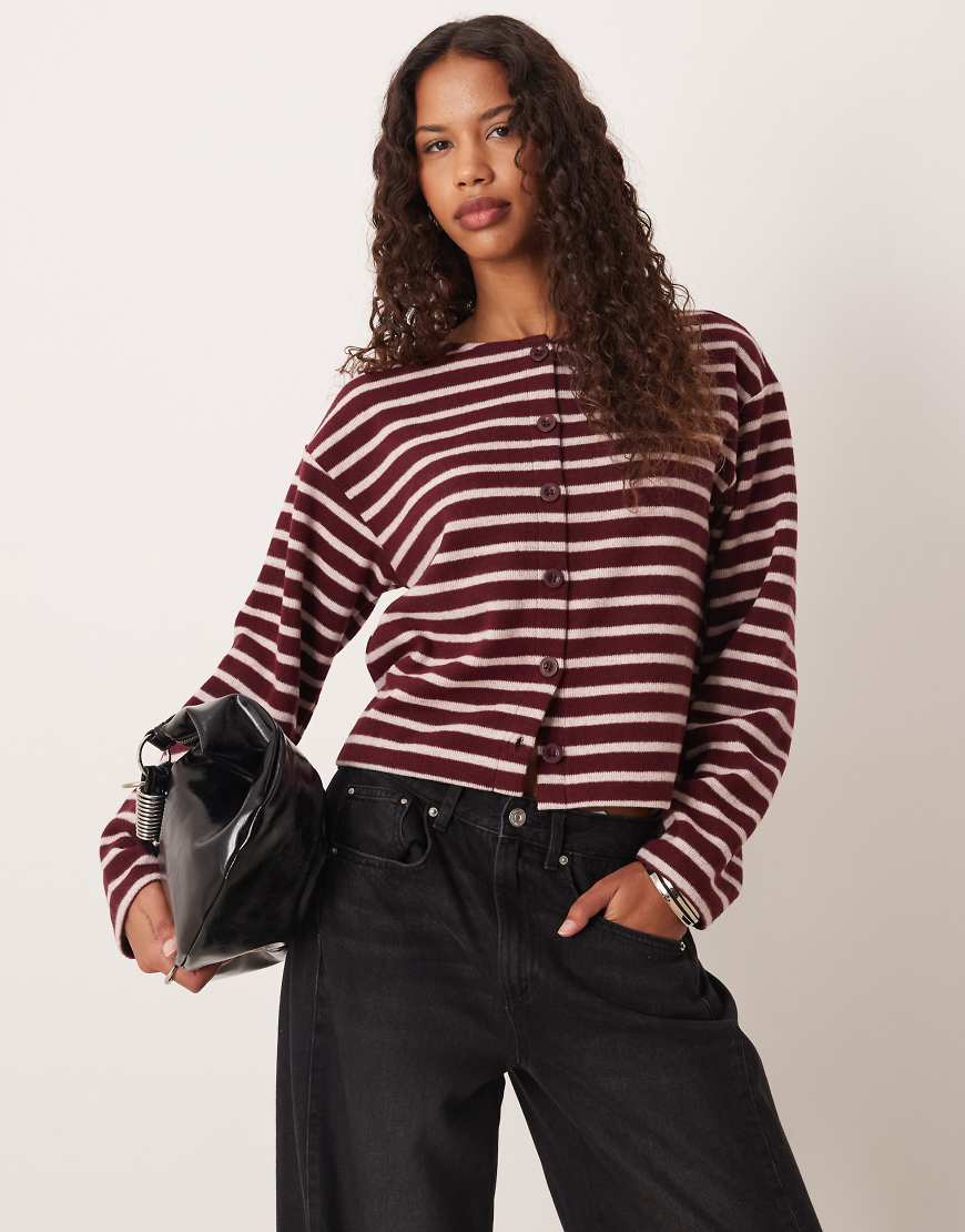 ASOS DESIGN - Angerautes Oberteil in Burgunderrot mit Streifen und durchgehender Knopfleiste, Kombiteil von ASOS DESIGN