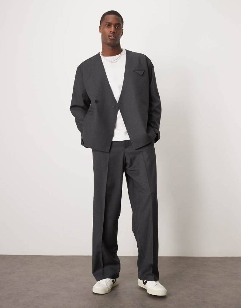 ASOS DESIGN - Anzughose in Anthrazit mit weitem Bein-Grau von ASOS DESIGN