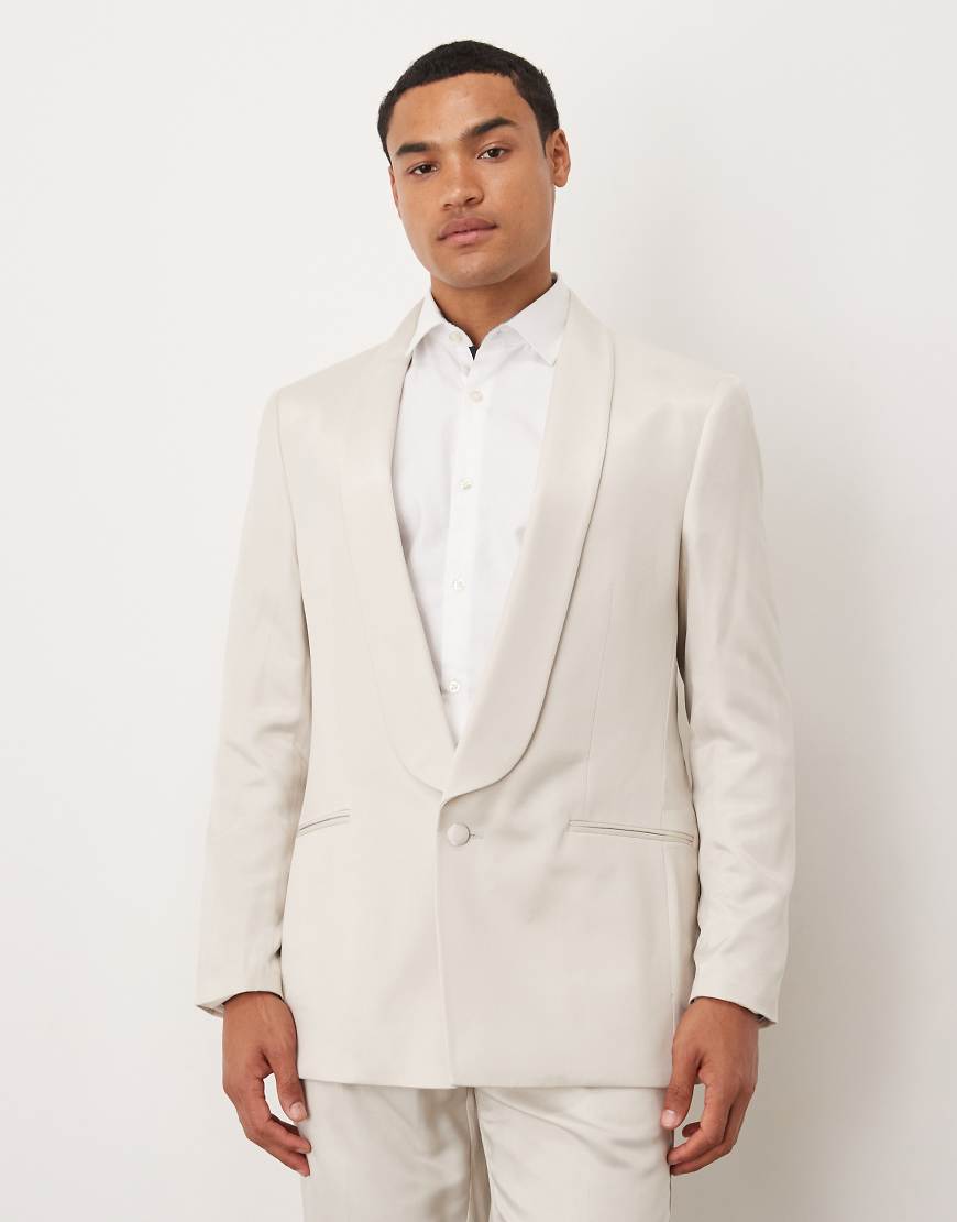 ASOS DESIGN - Anzugjacke aus Satin in Beige mit normaler Passform-Neutral ASOS DESIGN - Anzugjacke aus Satin in Beige mit normaler Passform-Neutral von ASOS DESIGN