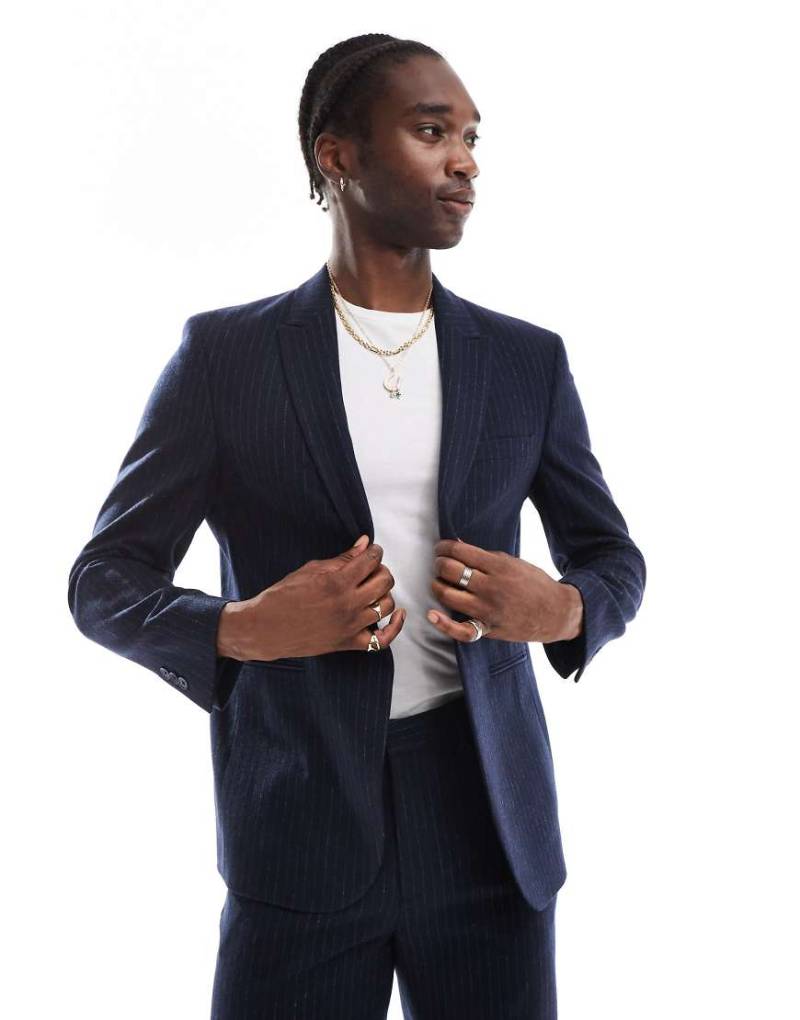 ASOS DESIGN - Anzugjacke in Marineblau mit Nadelstreifen und normalem Schnitt ASOS DESIGN - Anzugjacke in Marineblau mit Nadelstreifen und normalem Schnitt von ASOS DESIGN