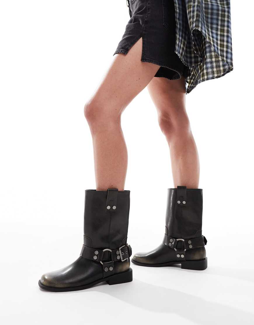 ASOS DESIGN - Arley - Flache Biker-Stiefel in brüniertem Braun von ASOS DESIGN
