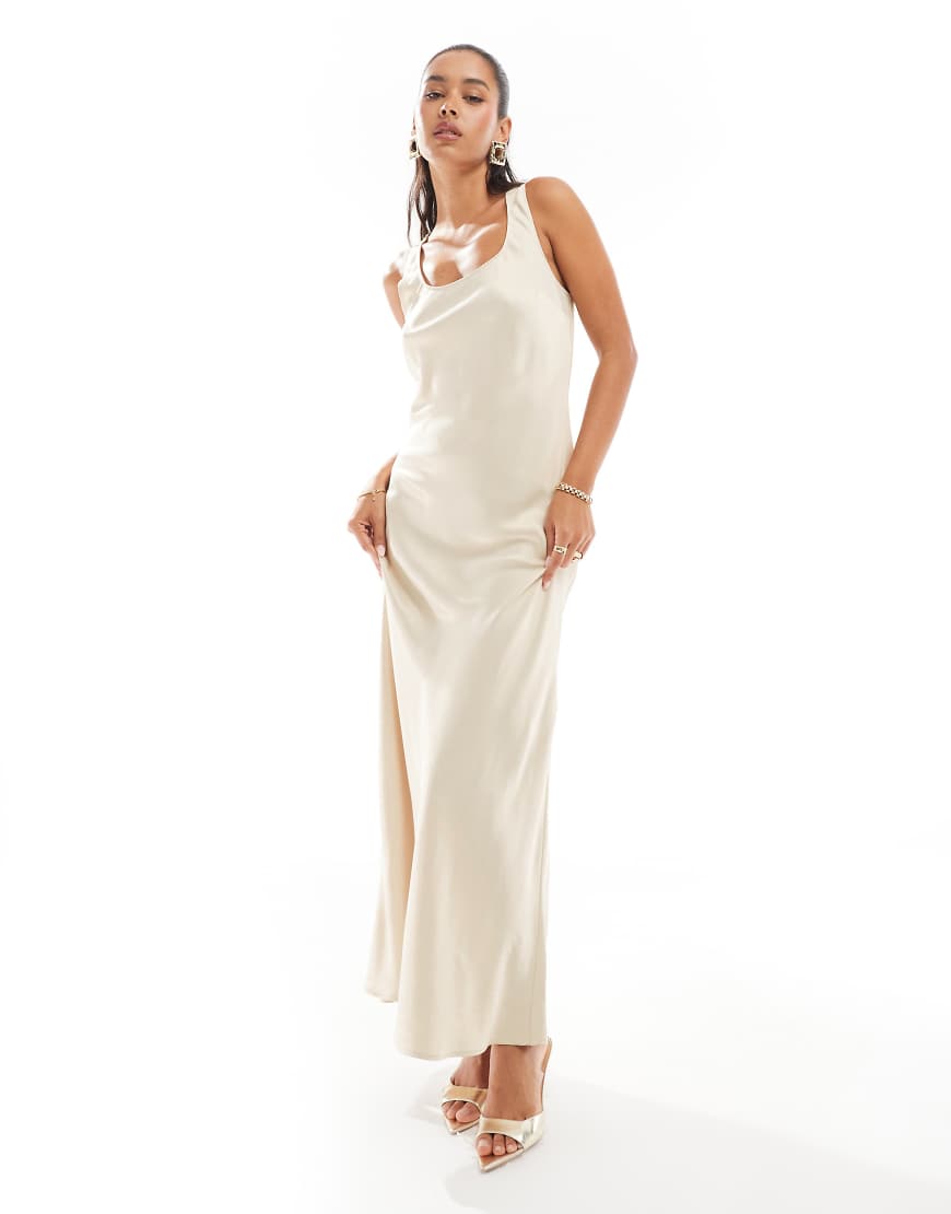 ASOS DESIGN - Asymmetrisch geschnittenes Maxikleid in Champagner mit U-Ausschnitt-Weiß ASOS DESIGN - Asymmetrisch geschnittenes Maxikleid in Champagner mit U-Ausschnitt-Weiß von ASOS DESIGN