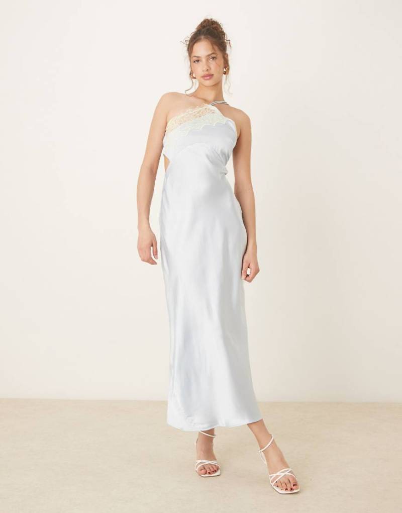 ASOS DESIGN - Asymmetrisch geschnittenes Träger-Midikleid in Blassblau mit Spitze von ASOS DESIGN