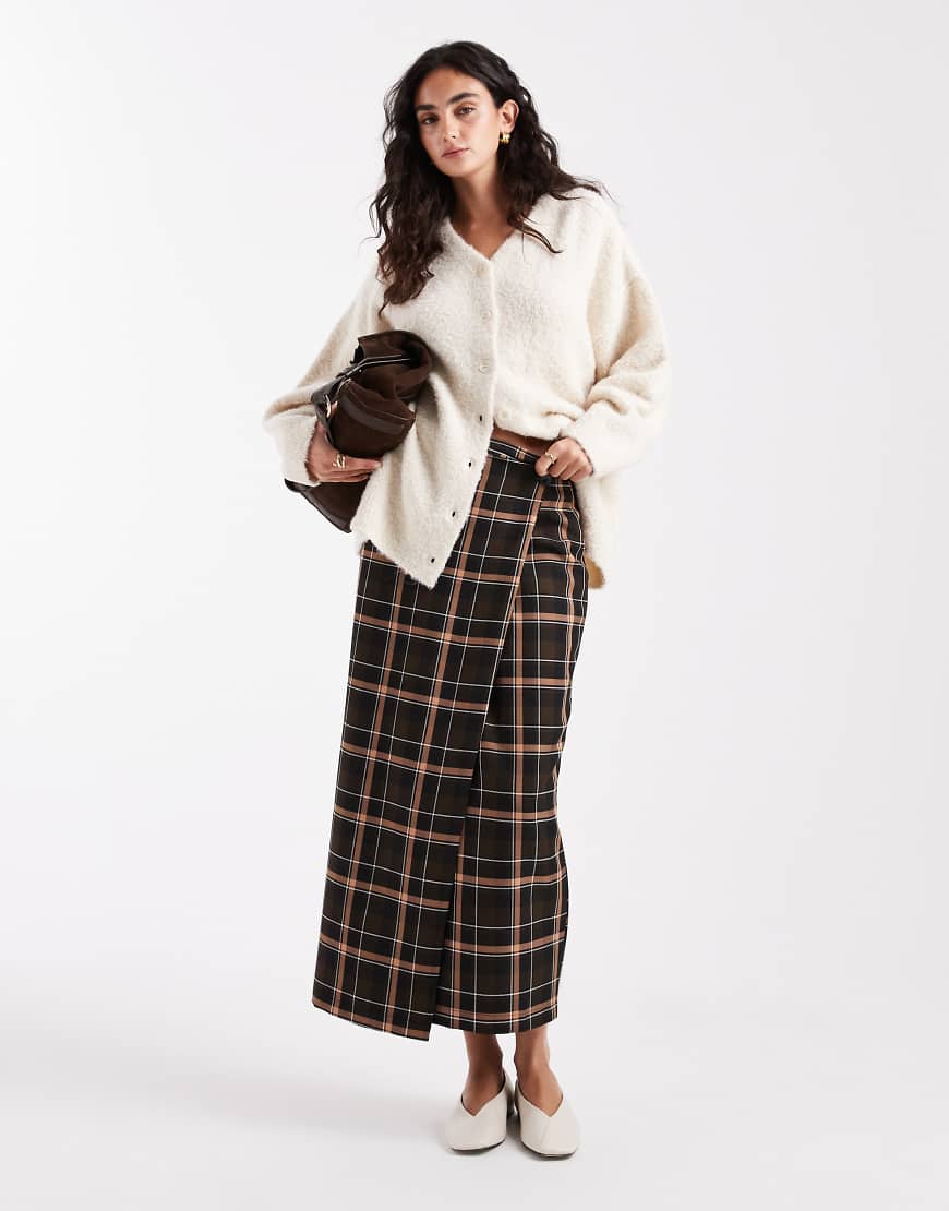 ASOS DESIGN - Asymmetrischer Wickel-Maxirock mit Karomuster-Bunt ASOS DESIGN - Asymmetrischer Wickel-Maxirock mit Karomuster-Bunt von ASOS DESIGN