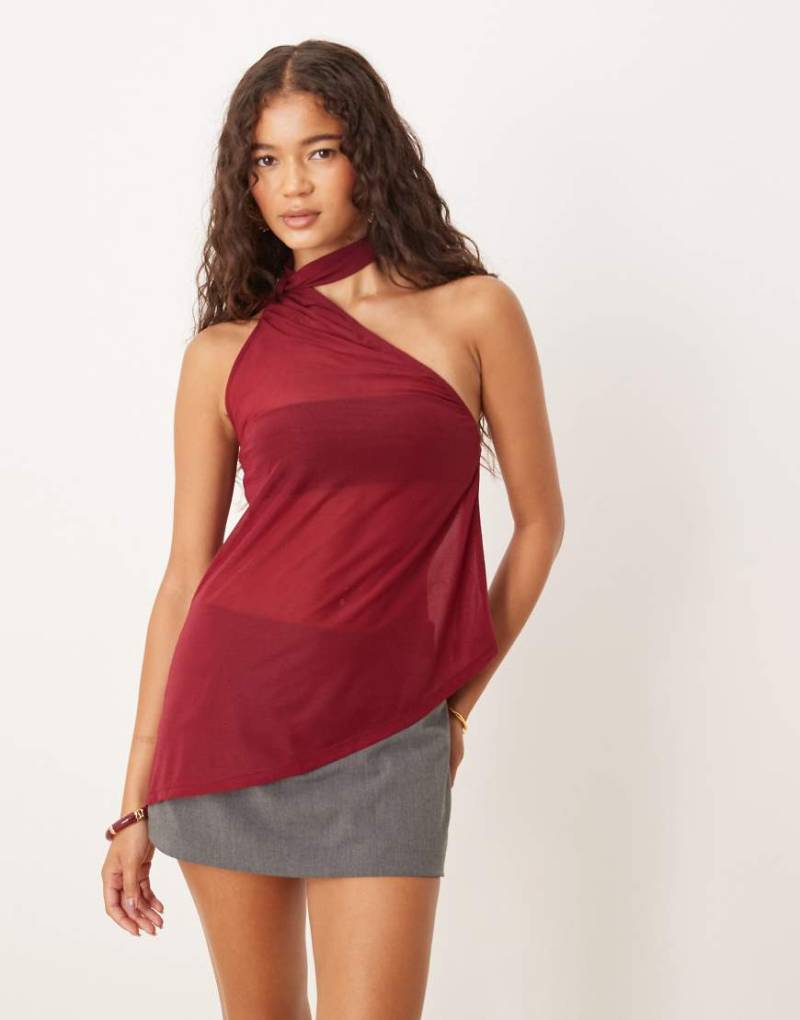 ASOS DESIGN - Asymmetrisches, durchscheinendes Longline-Top in Burgunderrot von ASOS DESIGN