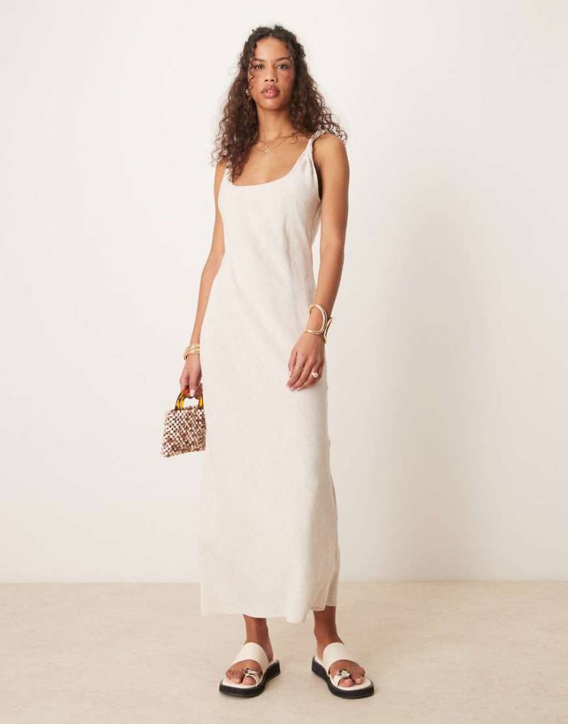 ASOS DESIGN - Asymmetrisches Maxikleid im Leinen-Look in Hellbeige mit gedrehten Trägern-Neutral von ASOS DESIGN