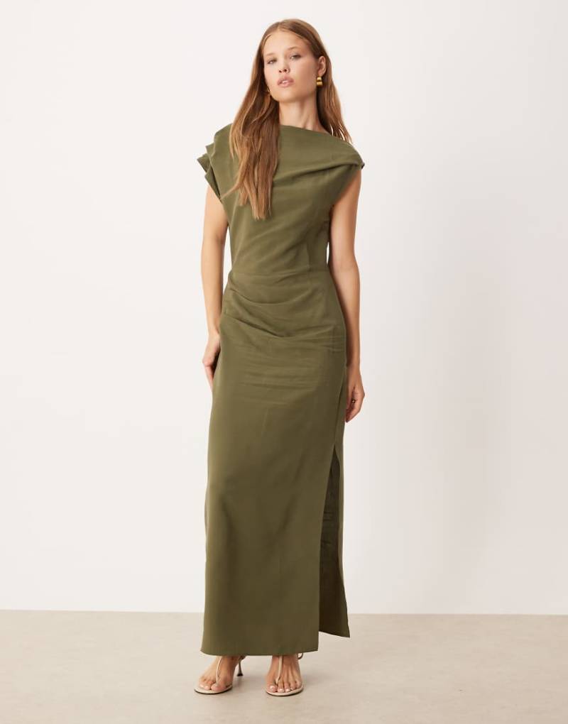 ASOS DESIGN - Asymmetrisches Midikleid in Khaki mit Wasserfallausschnitt-Grün von ASOS DESIGN