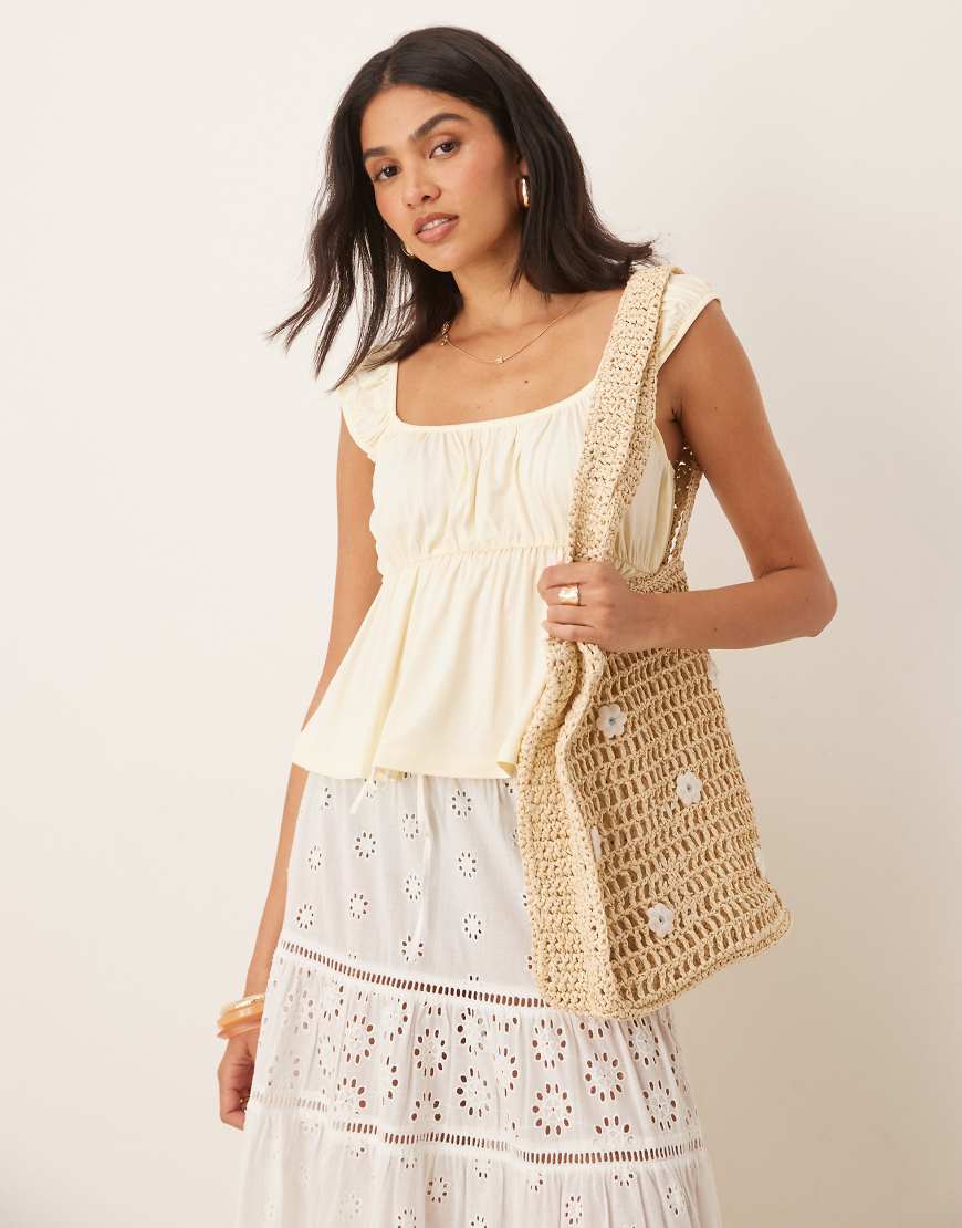 ASOS DESIGN - Ausgestelltes Babydoll-Oberteil im Milchmädchen-Stil in Zitronengelb von ASOS DESIGN