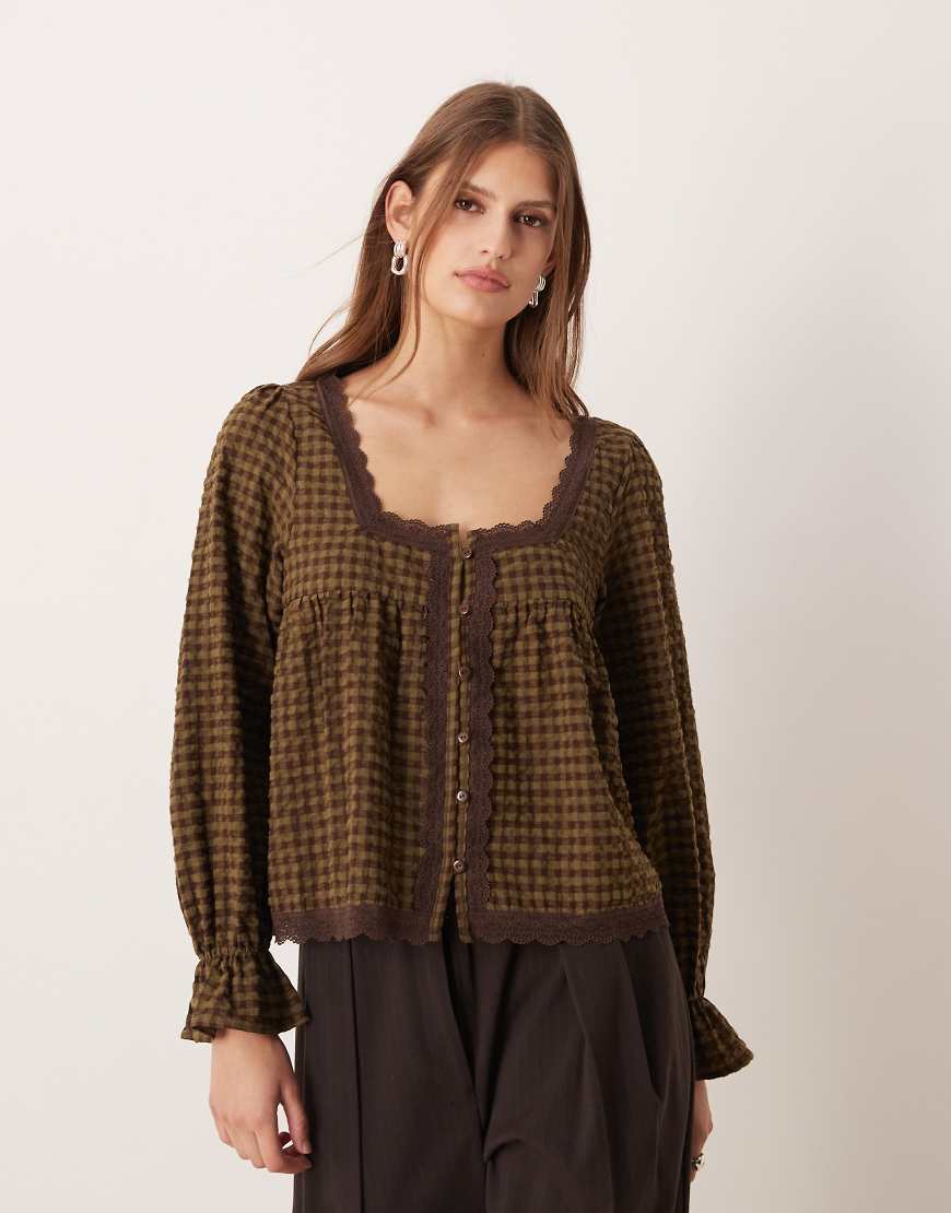 ASOS DESIGN - Babydoll-Oberteil mit Spitzenbesatz und gebürstetem Karomuster-Bunt von ASOS DESIGN