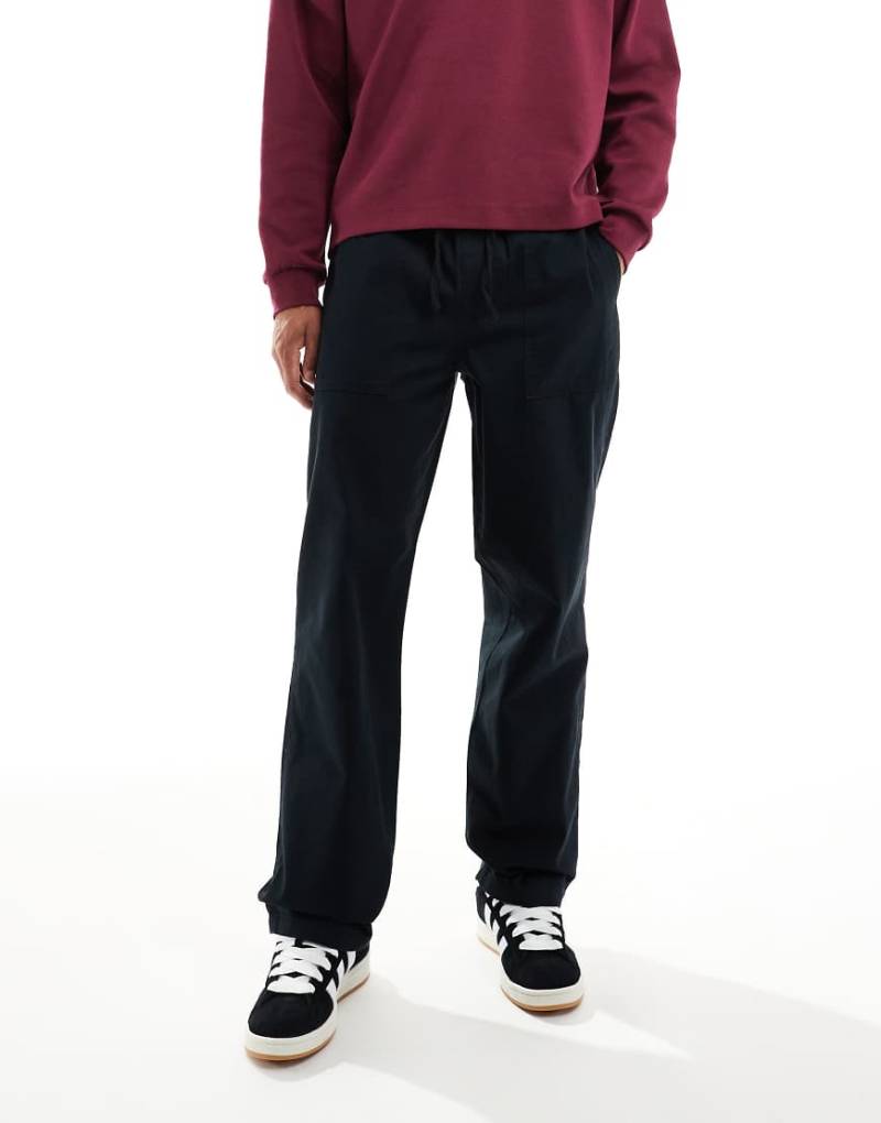 ASOS DESIGN - Baggy Cargohose in verwaschenem Schwarz mit elastischem Bund-Grau von ASOS DESIGN