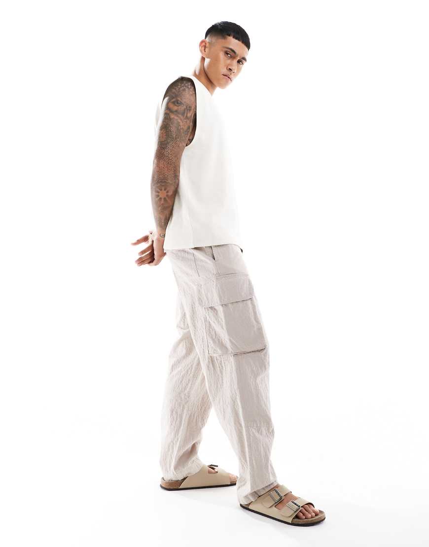 ASOS DESIGN - Ballon-Cargohose in Steinbeige mit Strukturmuster-Neutral von ASOS DESIGN