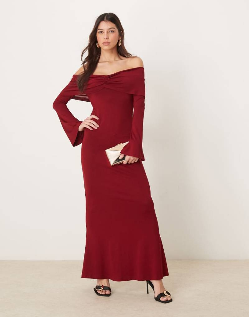 ASOS DESIGN - Bardot-Maxikleid in Rot mit gerafftem Umschlag von ASOS DESIGN