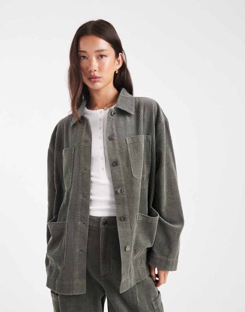ASOS DESIGN - Barn-Jacke aus Cord in Grün, Kombiteil von ASOS DESIGN