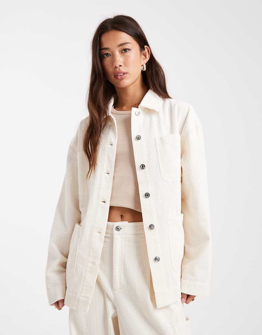 ASOS DESIGN - Barn-Jacke aus Cord in Winterweiß, Kombiteil von ASOS DESIGN