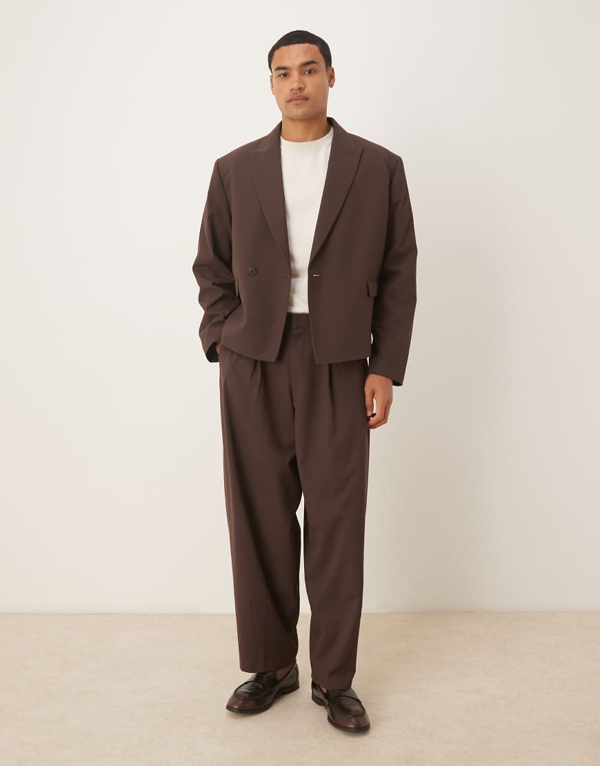 ASOS DESIGN - Barrel-Anzughose aus Flanell in Braun-Brown von ASOS DESIGN