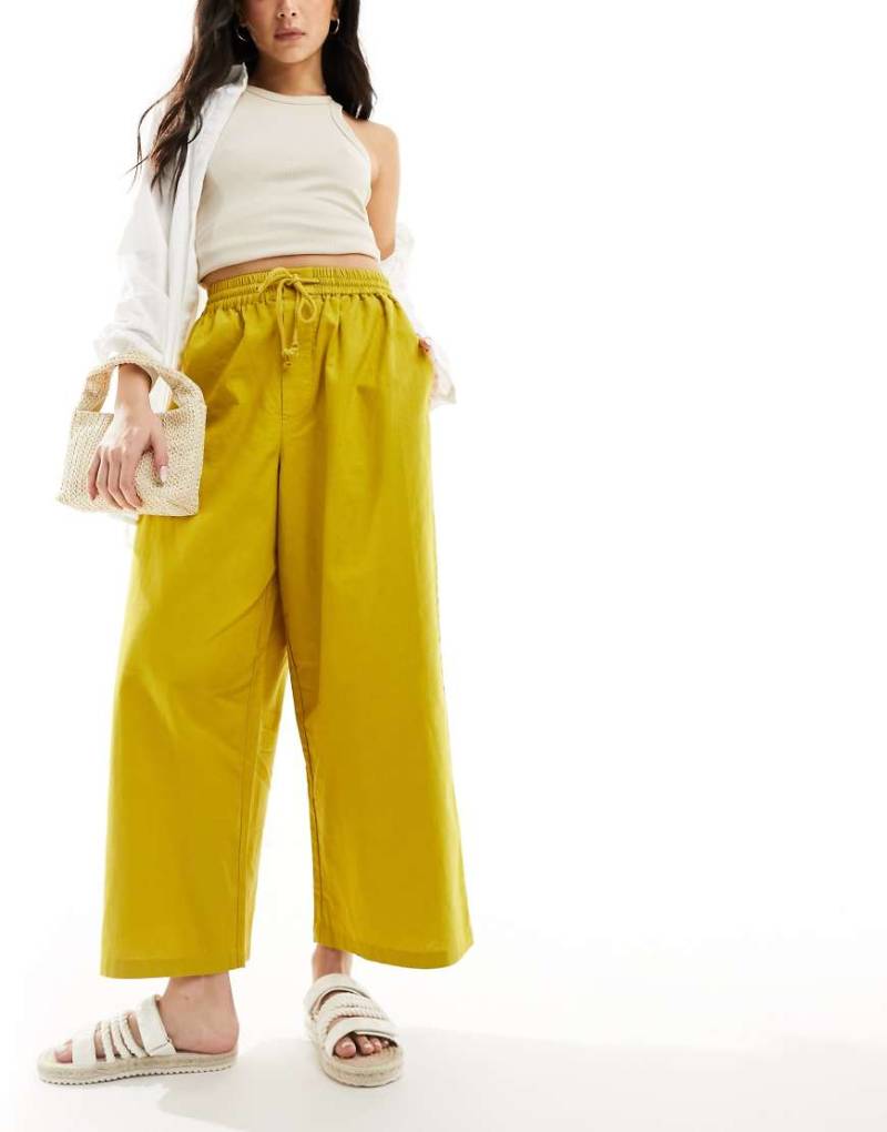 ASOS DESIGN - Barrel Leg Fit Pull-on-Hose in Chartreuse mit Leinenanteil-Gelb von ASOS DESIGN