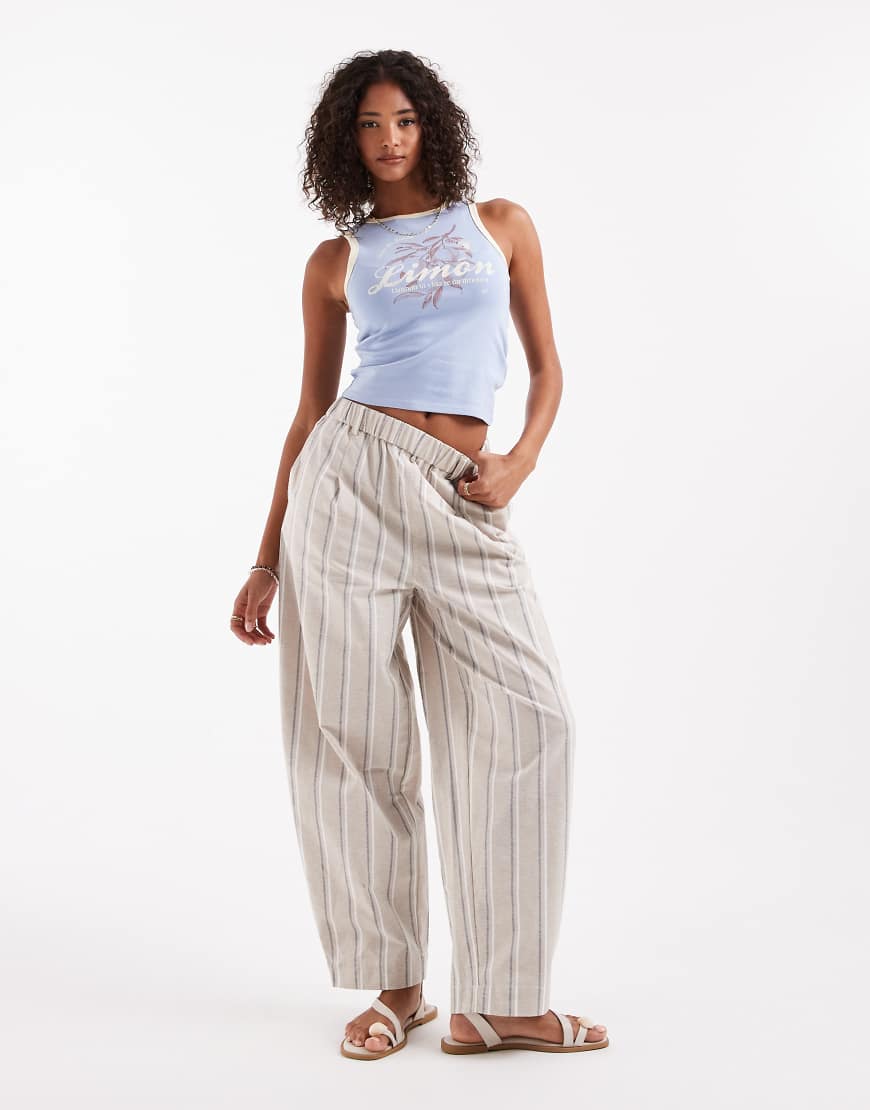 ASOS DESIGN - Barrel-Leg-Hose in neutralfarbener Leinenoptik mit Streifen-Bunt von ASOS DESIGN