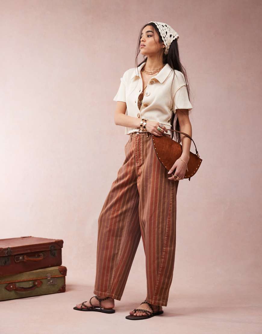 ASOS DESIGN - Gewaschene Barrel-Leg-Hose mit Streifenprint-Bunt ASOS DESIGN - Gewaschene Barrel-Leg-Hose mit Streifenprint-Bunt von ASOS DESIGN