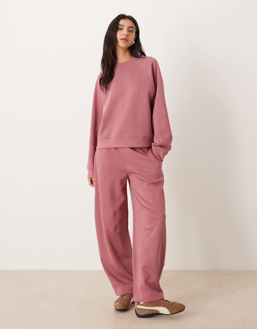 ASOS DESIGN - Barrel-Leg-Jogginghose in Rosé mit weicher Innenseite-Rosa von ASOS DESIGN