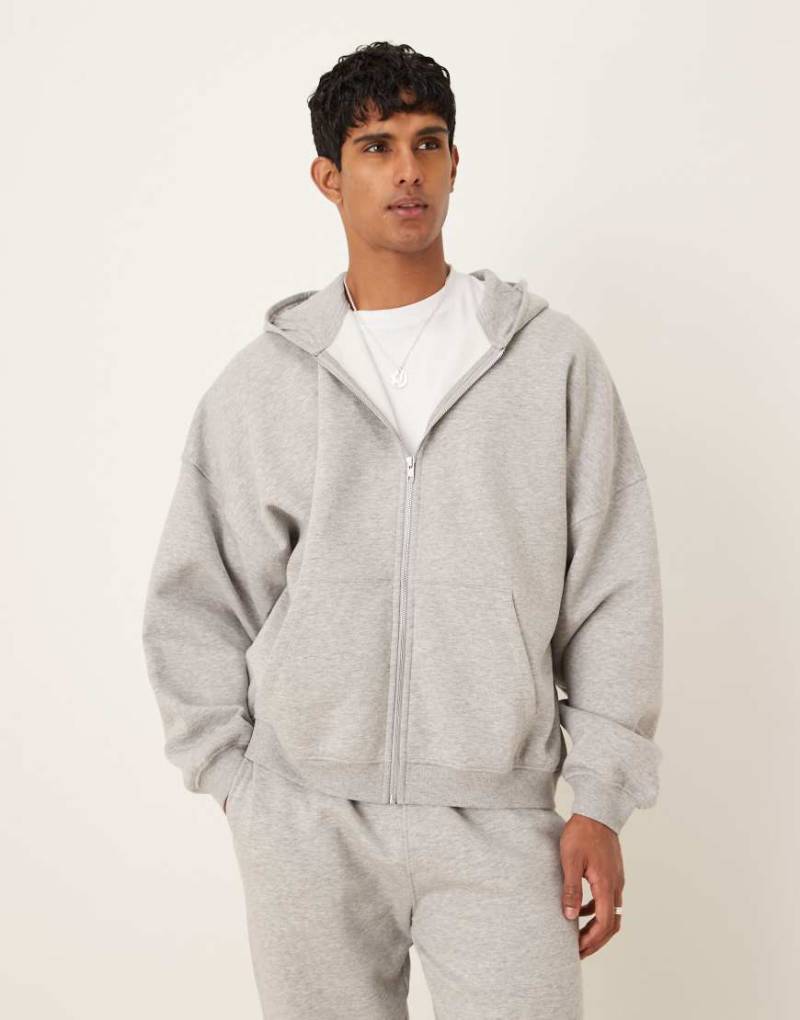 ASOS DESIGN - Essentials - Kapuzenjacke in meliertem Grau mit Super-Oversize-Schnitt ASOS DESIGN - Essentials - Kapuzenjacke in meliertem Grau mit Super-Oversize-Schnitt von ASOS DESIGN