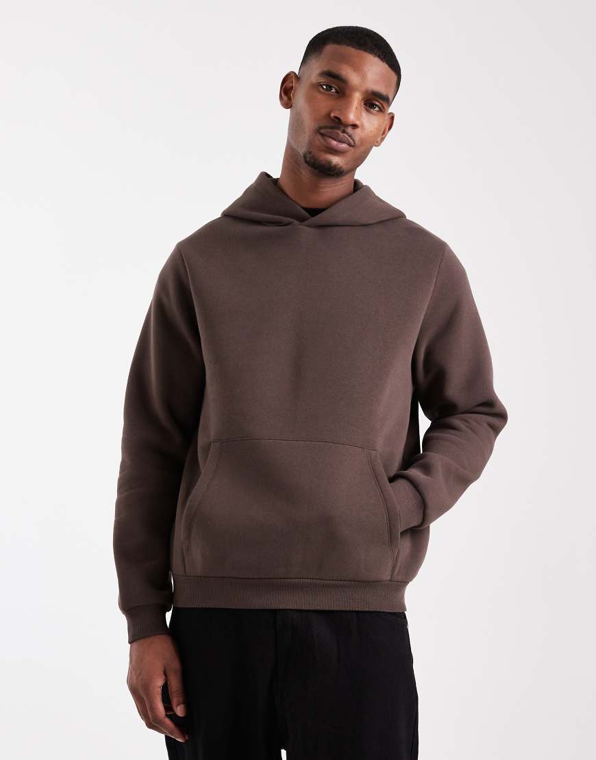 ASOS DESIGN - Basic-Kapuzenpullover in Braun-Brown von ASOS DESIGN