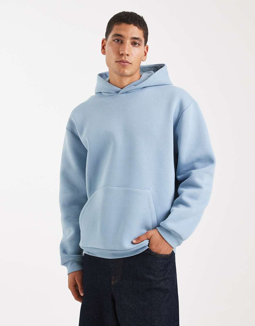 ASOS DESIGN - Basic-Kapuzenpullover mit Relaxed-Fit-Passform in Staubblau von ASOS DESIGN