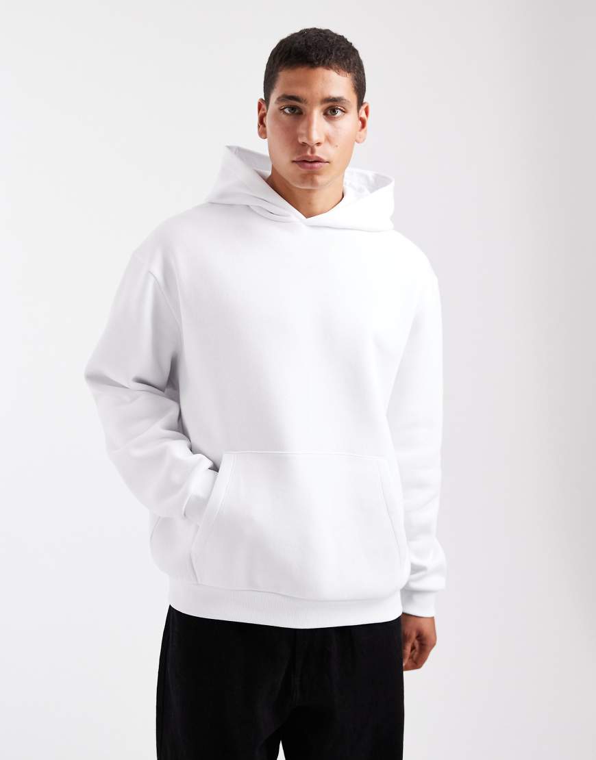 ASOS DESIGN - Basic-Kapuzenpullover mit Relaxed-Fit-Passform in Weiß von ASOS DESIGN