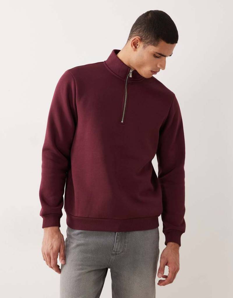 ASOS DESIGN - Basic-Sweatshirt in Burgunderrot mit halblangem Reißverschluss von ASOS DESIGN