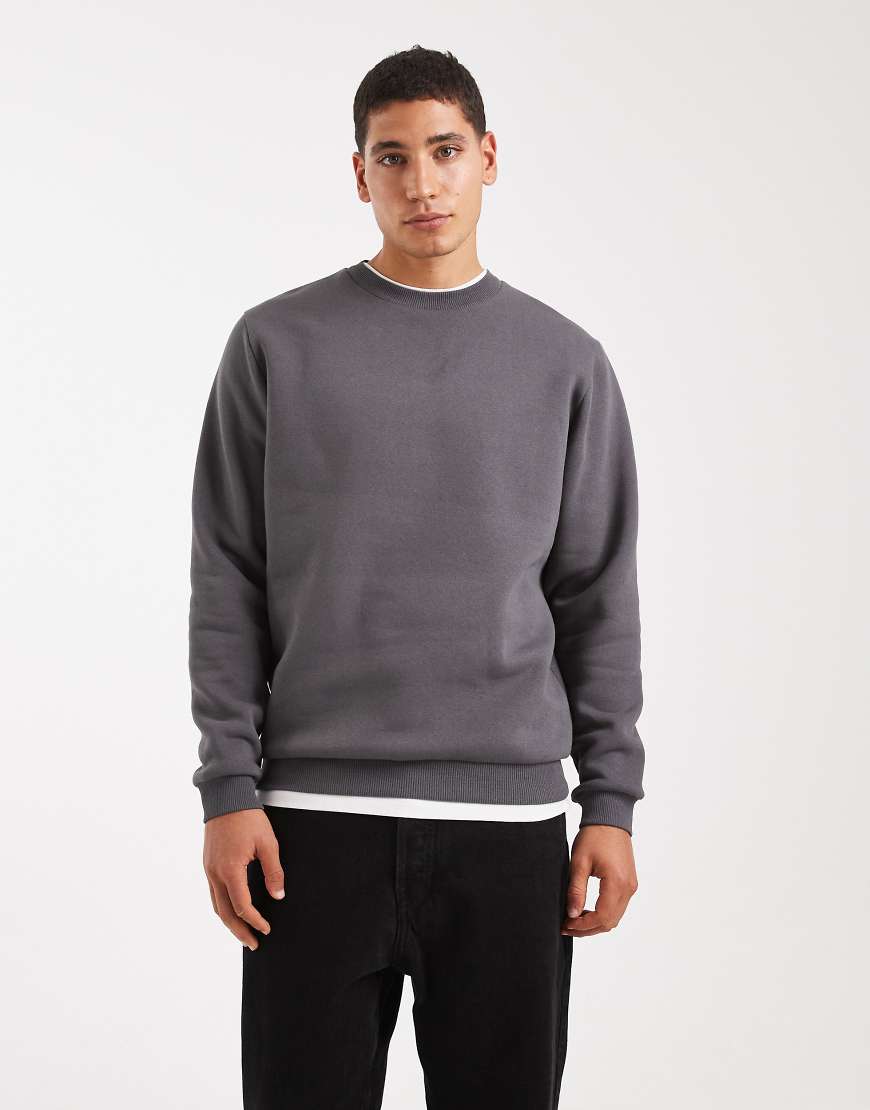 ASOS DESIGN - Basic-Sweatshirt in Dunkelgrau von ASOS DESIGN