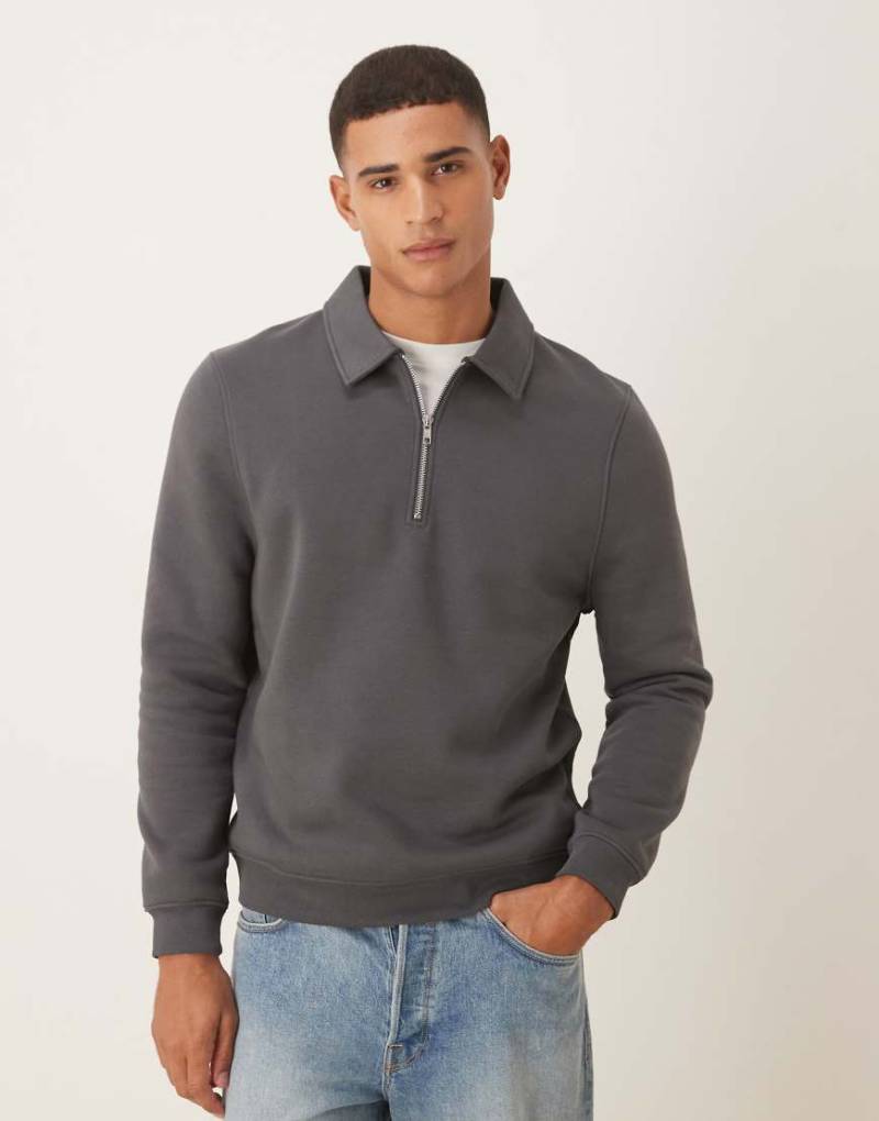 ASOS DESIGN - Basic-Sweatshirt in Grau mit kurzem Reißverschluss und Kragen von ASOS DESIGN