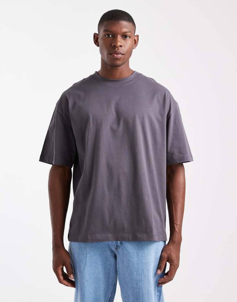 ASOS DESIGN - Basic-T-Shirt in Anthrazit mit Oversize-Schnitt-Grau von ASOS DESIGN