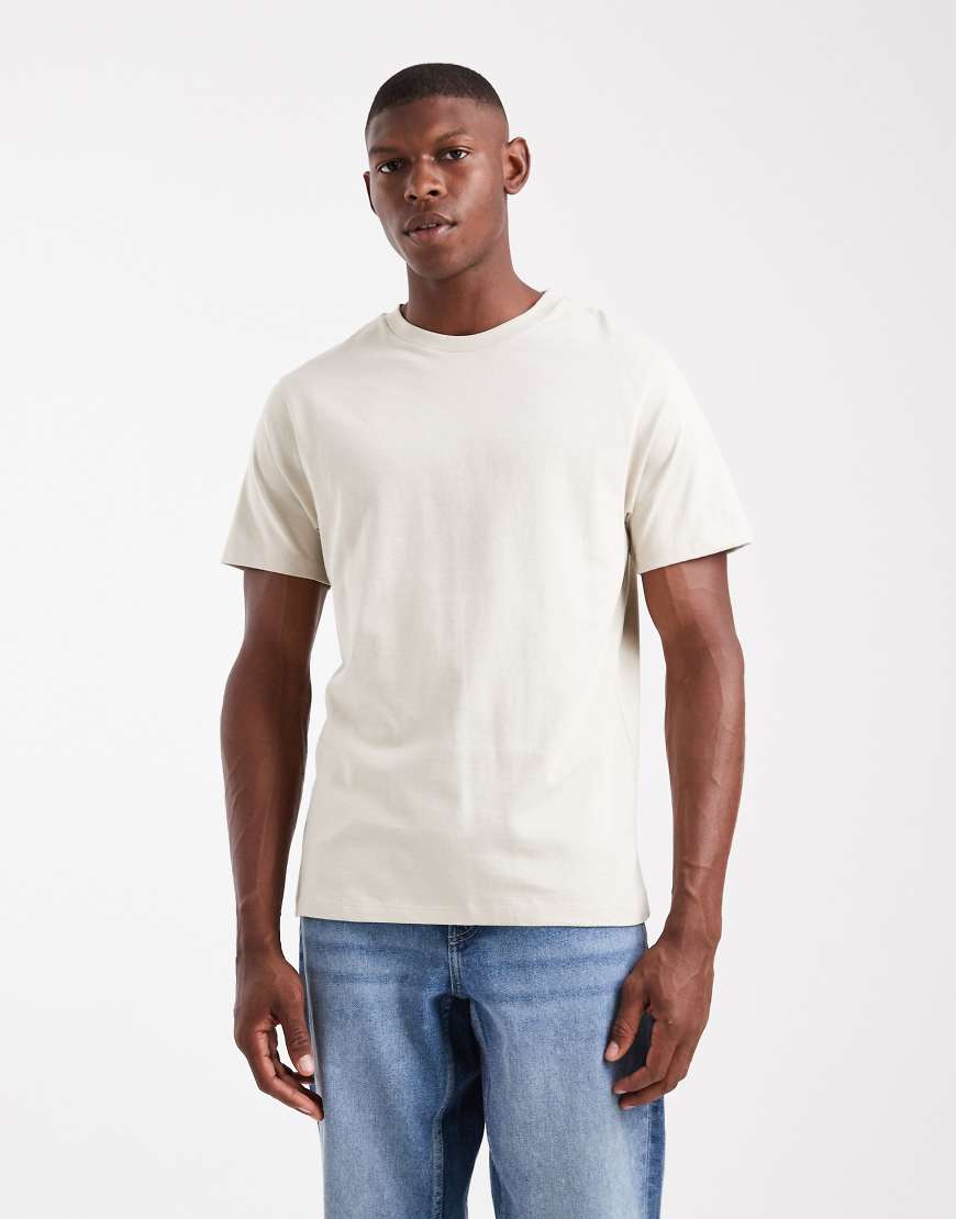 ASOS DESIGN - Basic-T-Shirt in Beige mit Rundhalsausschnitt-Neutral von ASOS DESIGN