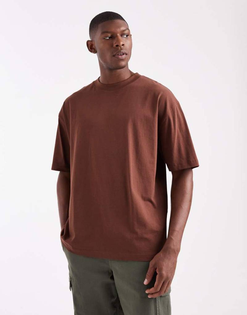 ASOS DESIGN - Basic-T-Shirt in Braun mit Oversize-Schnitt-Brown von ASOS DESIGN