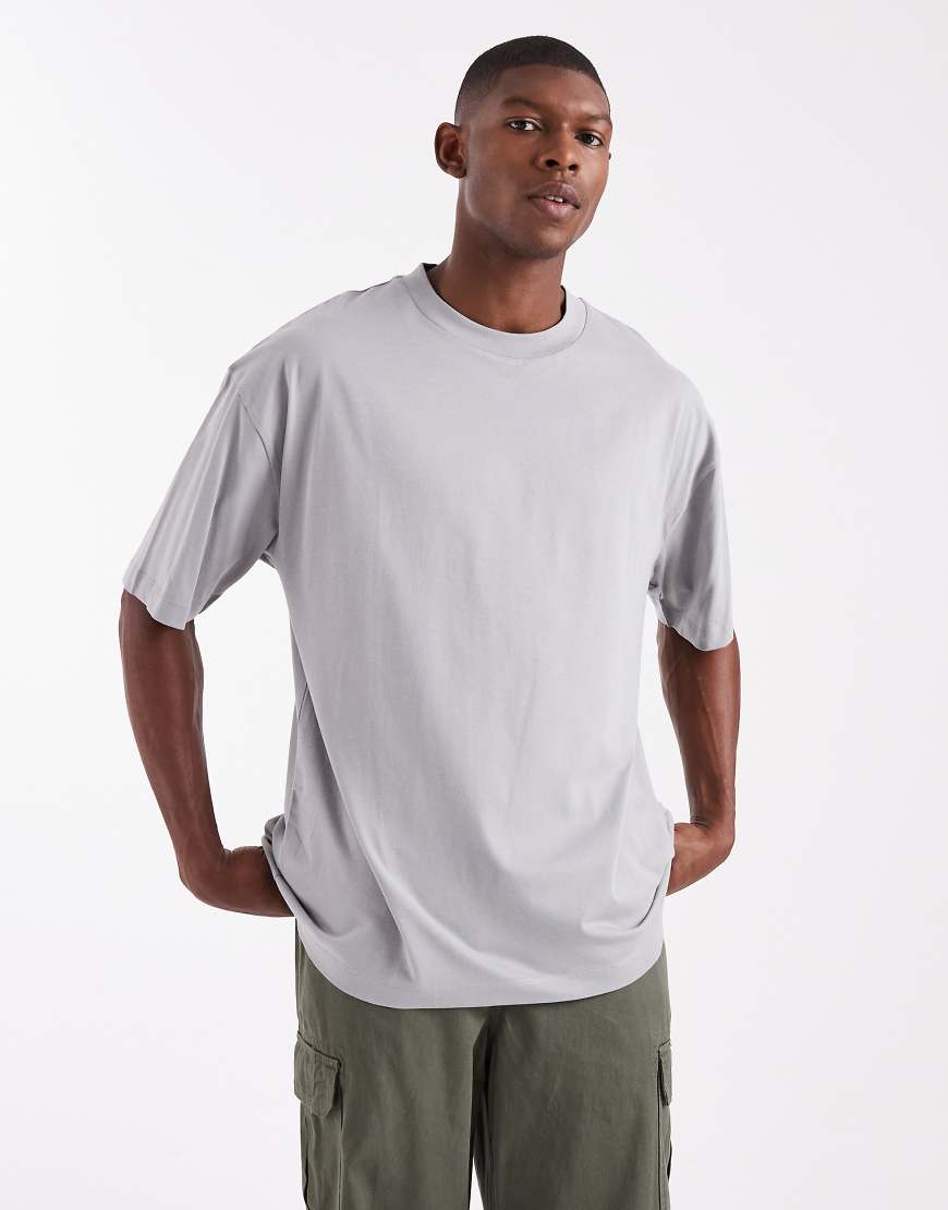 ASOS DESIGN - Basic-T-Shirt in Grau mit Oversize-Schnitt von ASOS DESIGN